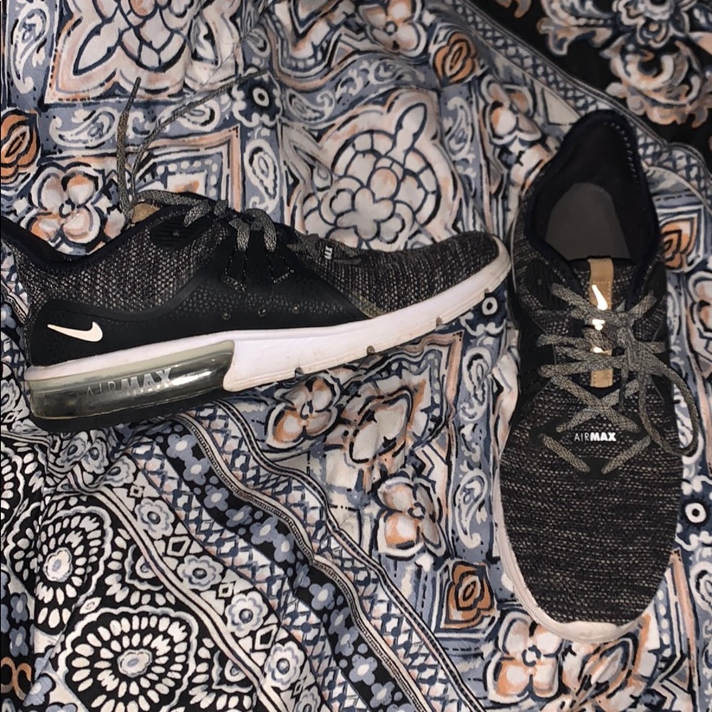 nike running  shoes